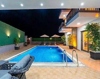 Seydikemer Gerişburnu'nda Geniş Bahçeli, Özel Havuzlu, 4+1 Villa - 4