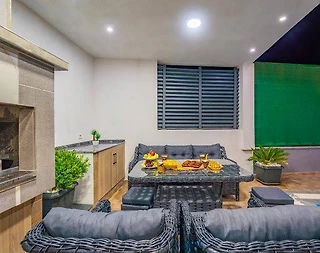 Seydikemer Gerişburnu'nda Geniş Bahçeli, Özel Havuzlu, 4+1 Villa  - 5