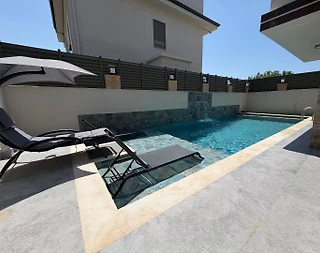Seydikemer Gerişburnu'nda Geniş Bahçeli, Özel Havuzlu, Konforlu Villa - 5