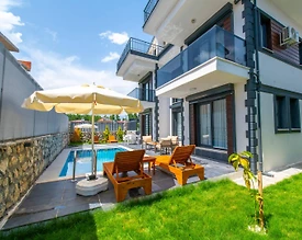 Seydikemer Gerişburnu'nda Huzurlu Doğada, Özel Havuzlu, Kiralık Villa - 3