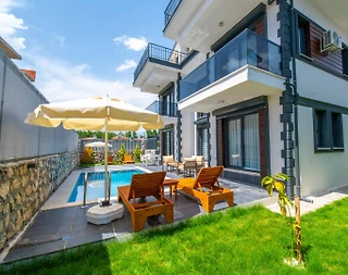 Seydikemer Gerişburnu'nda Huzurlu Doğada, Özel Havuzlu, Şık Villa - 3