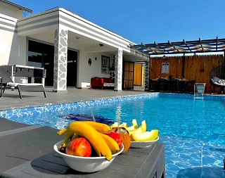 Seydikemer Girmeler'de Doğa Manzaralı, Özel Havuzlu, Lüks Villa - 1