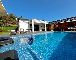 Seydikemer Girmeler'de Doğa Manzaralı, Özel Havuzlu, Lüks Villa - 4