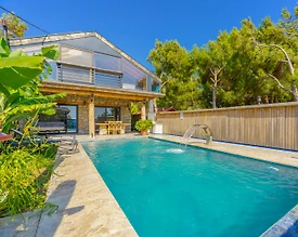 Seydikemer Karadere'de Balayı Çiftlerine Uygun, Özel Havuzlu, 1+1 Villa - 2