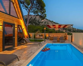 Seydikemer Karadere'de Muhteşem Manzaralı, Özel Havuzlu, 2+1 Bungalov - 2