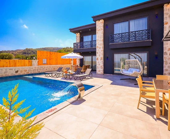 Seydikemer Karadere'de Doğa İçerisinde, Özel Havuzlu, Jakuzili Villa - 1