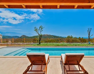 Seydikemer Karadere'de Doğa İle İç İçe, Özel Havuzlu, Lüks Villa - 2