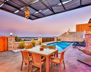 Seydikemer Karadere'de Geniş Bahçe İçerisinde, Özel Havuzlu, 2+1 Villa - 5