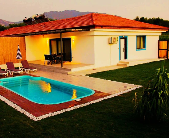 Seydikemer Korubükü'nde Çekirdek Ailelere Uygun, Özel Havuzlu, Bahçeli Villa - 1