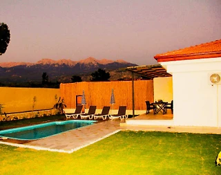Seydikemer Korubükü'nde Çekirdek Ailelere Uygun, Özel Havuzlu, Bahçeli Villa - 3