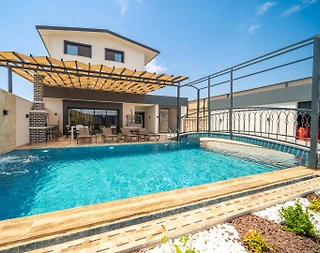 Seydikemer Kumluova'da Modern Tasarımlı, Özel Havuzlu, Lüks Villa - 1