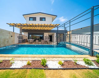 Seydikemer Kumluova'da Modern Tasarımlı, Özel Havuzlu, Lüks Villa - 2