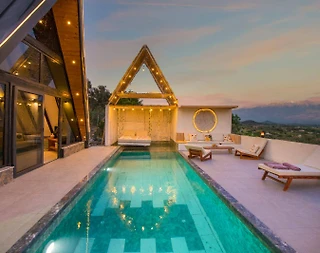 Seydikemer Yakabağ'da Muhteşem Doğada, Özel Havuzlu, Lüks Bungalov - 2