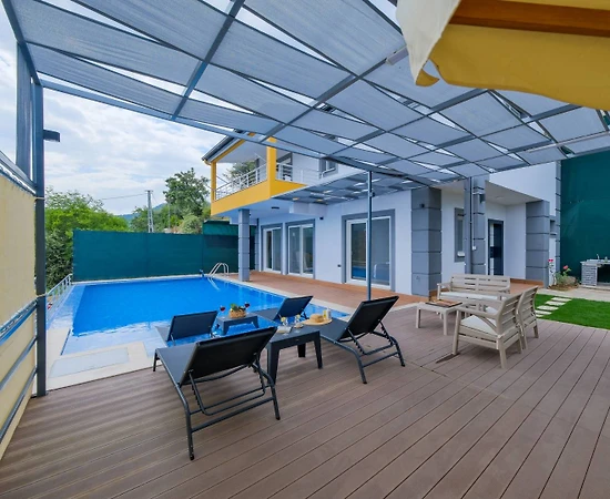 Muğla Seydikemer'de Geniş Ailelere Uygun, Özel Havuzlu, Lüks Villa - 1