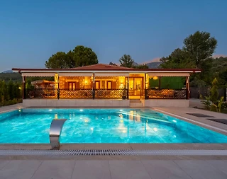 Muğla Seydikemer'de Sakin Konumda, Özel Havuzlu, Geniş Bahçeli Villa - 1