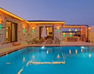 Seydikemer Zorlar'da Bohem Tasarımlı, Özel Havuzlu, Saunalı Villa - 2