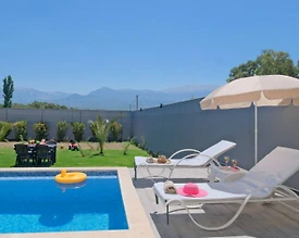 Muğla Seydikemer'de Geniş Bahçeli, Özel Havuzlu, Balayı Villası - 3