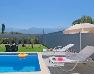 Muğla Seydikemer'de Geniş Bahçeli, Özel Havuzlu, Balayı Villası - 3