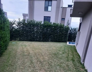 İstanbul Büyükçekmece'de Merkezi Konumda, Isıtmalı Havuzlu, 4+1 Villa - 4