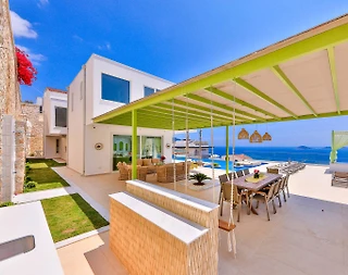 Kaş Kalkan'da Göz Alıcı Manzaralı, Özel Havuzlu, Lüks Villa - 4