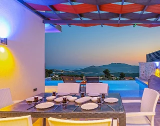 Kaş İslamlar'da Muhteşem Doğa Manzaralı, Özel Havuzlu, Konforlu Villa - 5