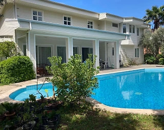 Muğla Marmaris'de Nezih Konumda, Özel Havuzlu, Bahçeli Villa - 1