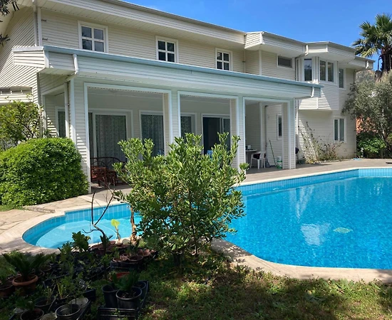 Muğla Marmaris'de Nezih Konumda, Özel Havuzlu, Bahçeli Villa - 1