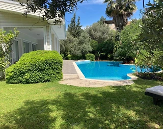 Muğla Marmaris'de Nezih Konumda, Özel Havuzlu, Bahçeli Villa - 4