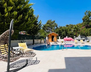 Kemer Kiriş'te Merkeze Yakın Konumda, Özel Havuzlu, Konforlu Villa - 3