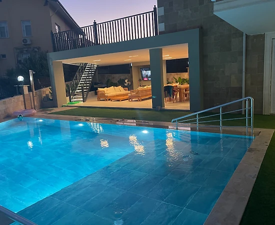 Manavgat Evrenseki'de Sakin Konumda, Özel Havuzlu, Kiralık Villa - 1