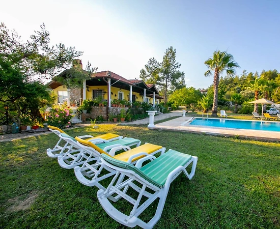 Ula Kızılyaka Kalabalık Ailelere Uygun, Özel Havuzlu, Geniş Villa - 1