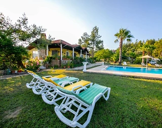Ula Kızılyaka Kalabalık Ailelere Uygun, Özel Havuzlu, Geniş Villa - 1