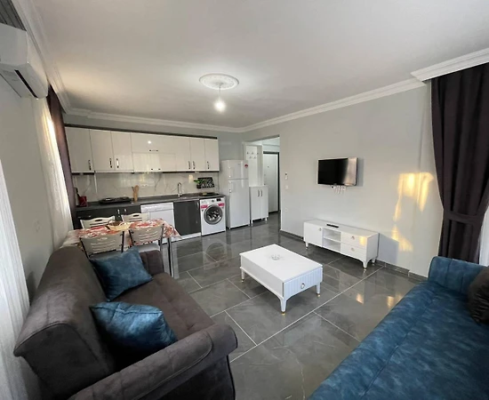 Fethiye Patlangıç'ta Merkezi Konumlu, Konforlu Tasarımlı, 1+1 Ev - 1