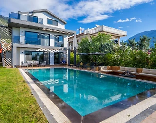 Fethiye Ölüdeniz'de Şık Tasarıma Sahip, Özel Havuzlu, Lüks Villa - 1
