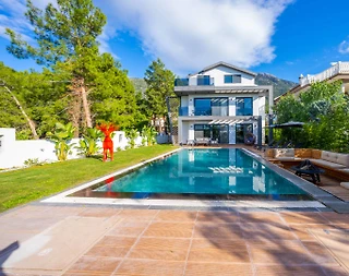 Fethiye Ölüdeniz'de Şık Tasarıma Sahip, Özel Havuzlu, Lüks Villa - 2