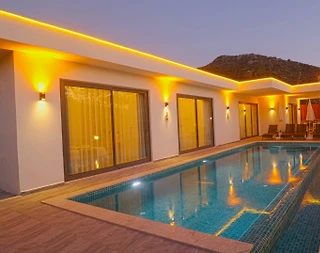 Kaş Bezirgan'da Yeşillikler İçerisinde, Özel Havuzlu, Konforlu Villa - 4