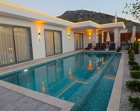 Kaş Bezirgan'da Yeşillikler İçerisinde, Özel Havuzlu, Konforlu Villa - 2