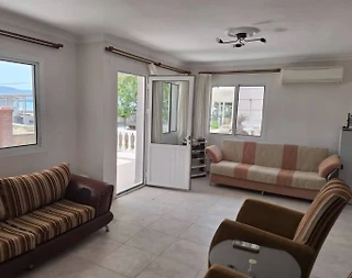 Urla Toraman'da Denize Yakın, Bahçeli, Kiralık Villa - 2