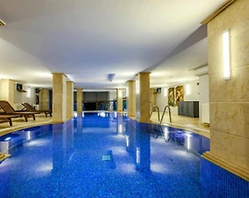 Üsküdar Güzeltepe'de Lüks Tasarımlı, Kapalı Havuzlu, Saunalı Villa - 3