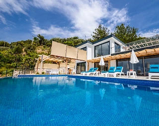 Kaş İslamlar'da Sessiz Konumda, Özel Havuzlu, Modern Tasarımlı Villa - 1