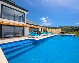 Kaş İslamlar'da Sessiz Konumda, Özel Havuzlu, Modern Tasarımlı Villa - 2
