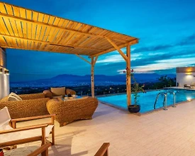 Kaş Üzümlü'de Sakin Konumda, Özel Havuzlu, Kiralık Balayı Villası - 3