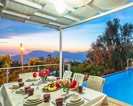 Kaş Üzümlü'de Doğa İçerisinde, Özel Havuzlu, 9 Kişilik Villa - 2