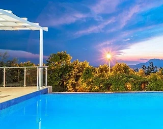 Kaş Üzümlü'de Doğa İçerisinde, Özel Havuzlu, 9 Kişilik Villa - 1