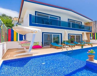 Kaş Üzümlü'de Doğa İçerisinde, Özel Havuzlu, 4 Kişilik, Konforlu Villa - 1