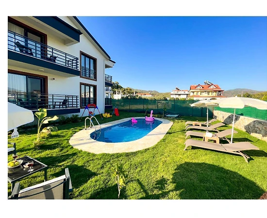 Fethiye Çiftlik'te Plaja Yürüme Mesafesinde, Özel Havuzlu, Kiralık Villa - 1