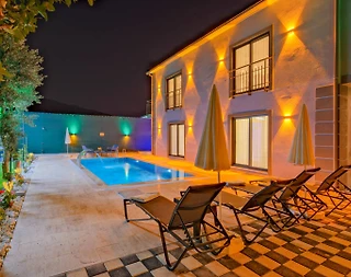 Fethiye Karaçulha'da Jakuzili, Özel Havuzlu, Lüks Tatil Villası - 4