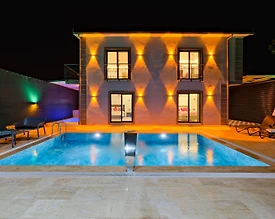 Fethiye'de Kalabalık Aileler için Uygun, Özel Havuzlu, Modern Villa - 2
