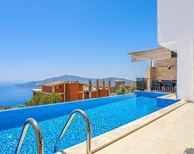 Kaş Kördere'de Eşsiz Deniz Manzaralı, Özel Havuzlu, Konforlu Villa - 2