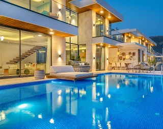 Kaş Kalkan'da Sakin Konumda, Özel Havuzlu, Modern Kiralık Villa - 3